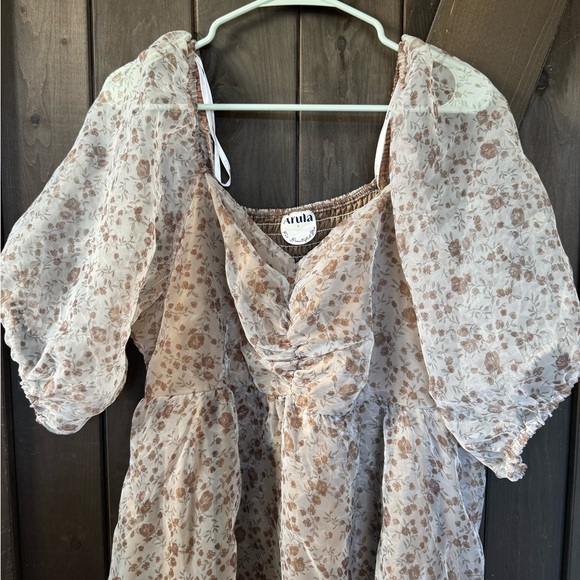 ARULA Beige Floral Mini Dress - Picture 3 of 5
